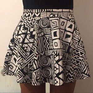 Black & white patterned skater skirt